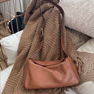 Elegant Brown Leather Shoulder Bag